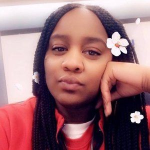 Meet your Posher, Ebony